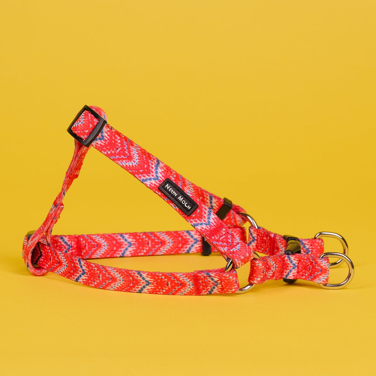 SnazzyTails Tod Step-In Dog Harness Red Chevron