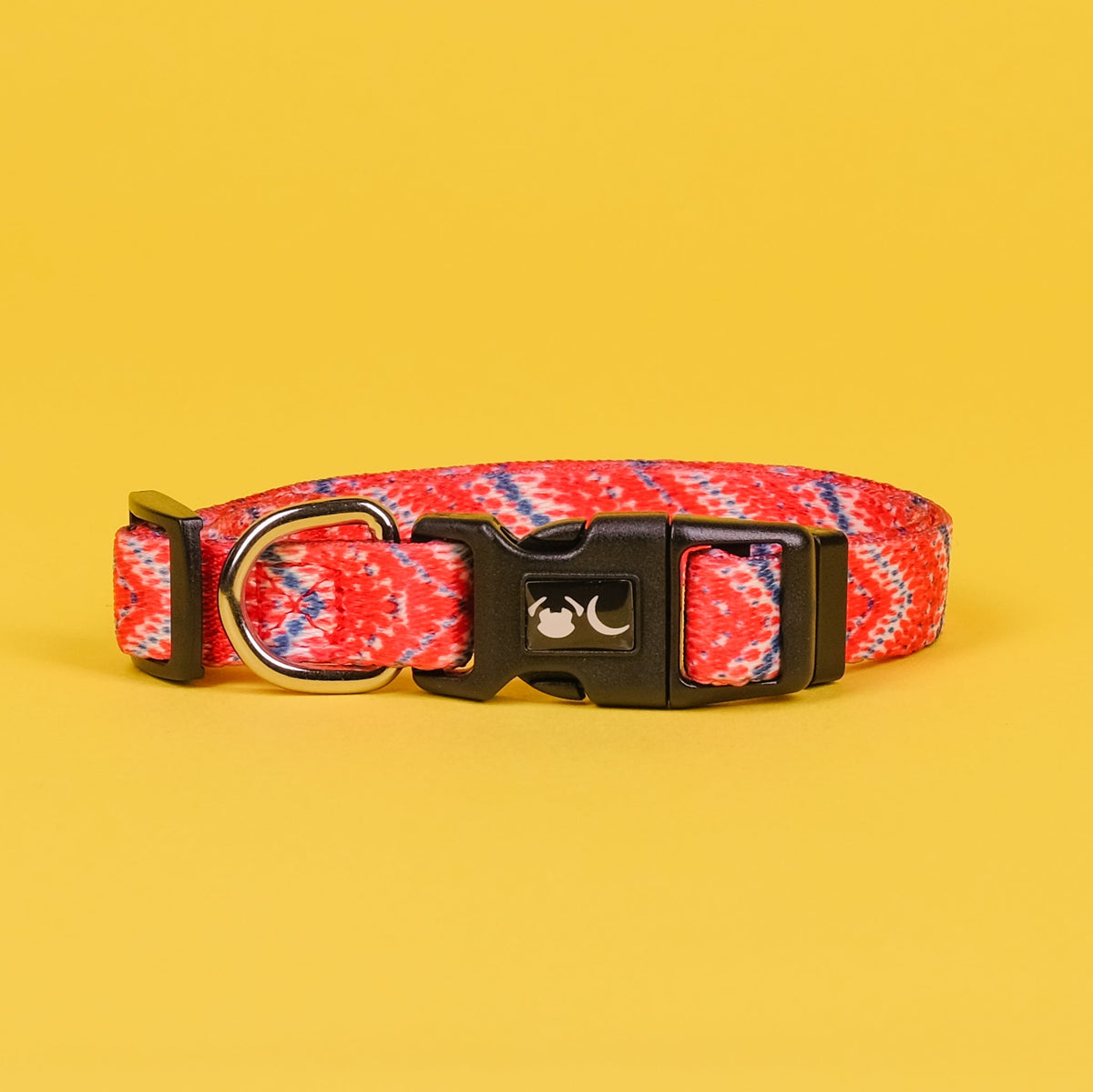 SnazzyTails Tod Dog Collar Red Chevron