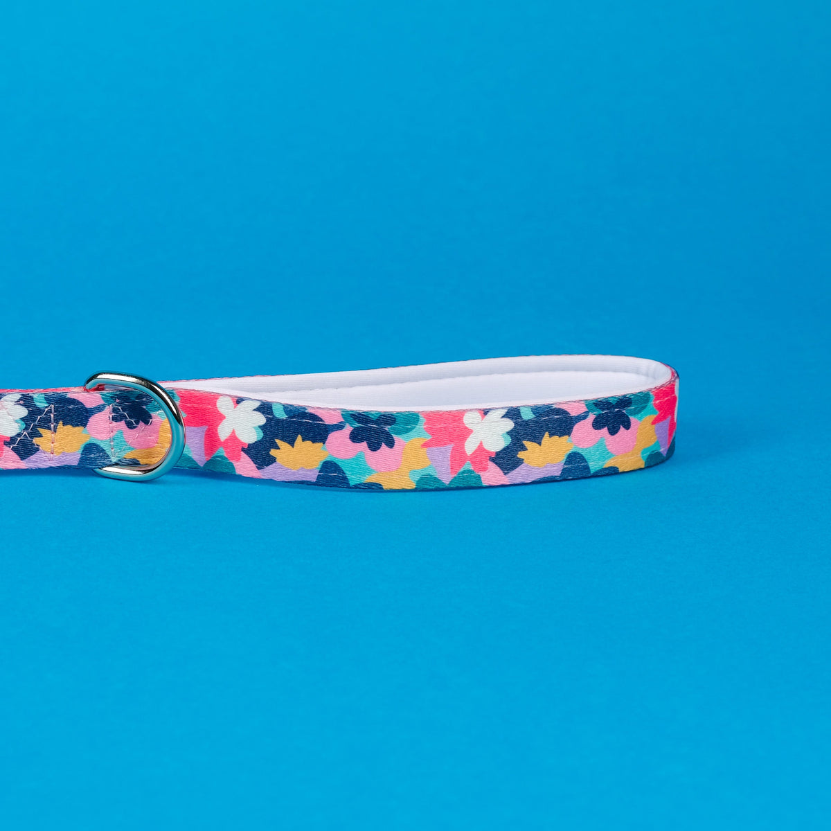 SnazzyTails Luna Dog Lead - Floral