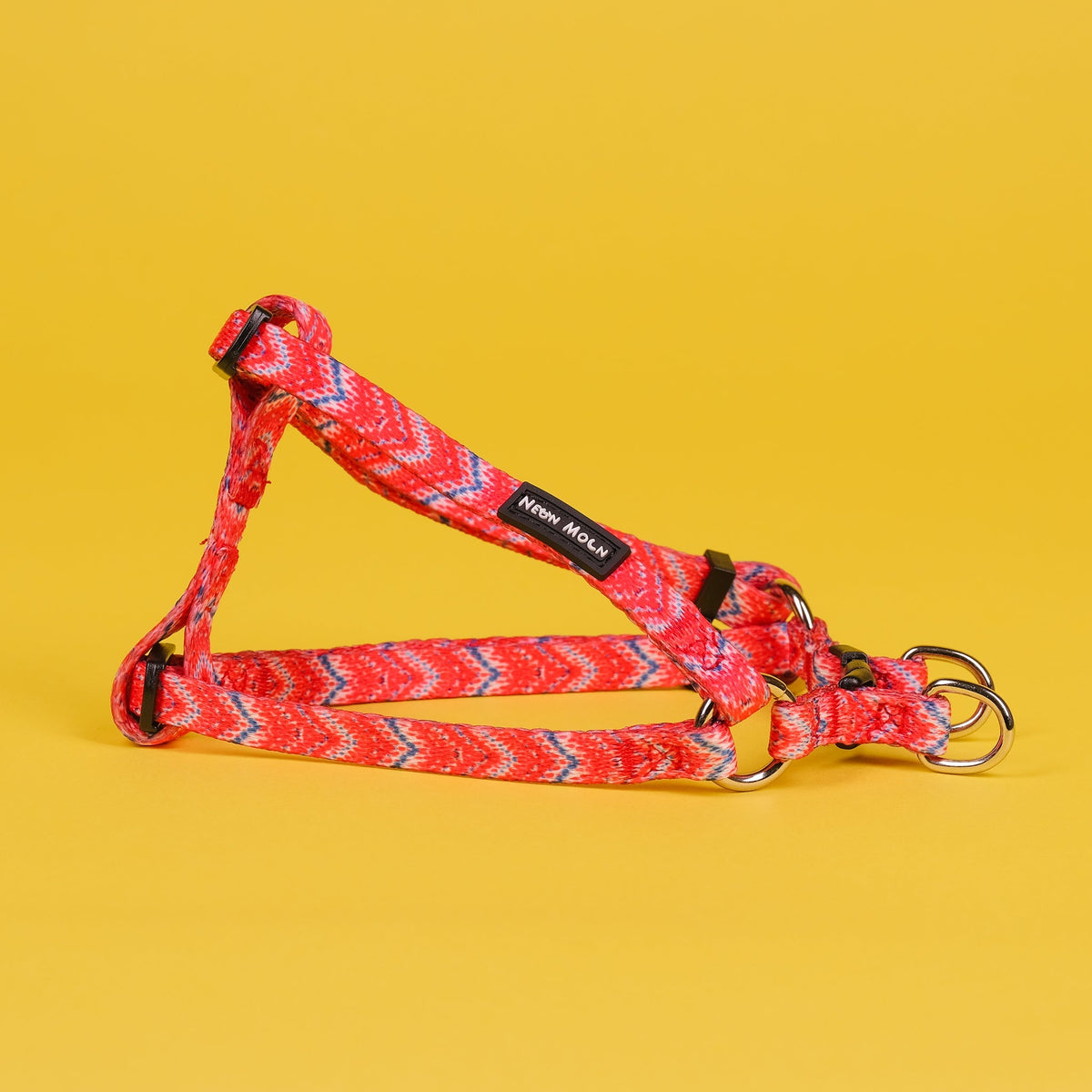 SnazzyTails Tod Step-In Dog Harness Red Chevron