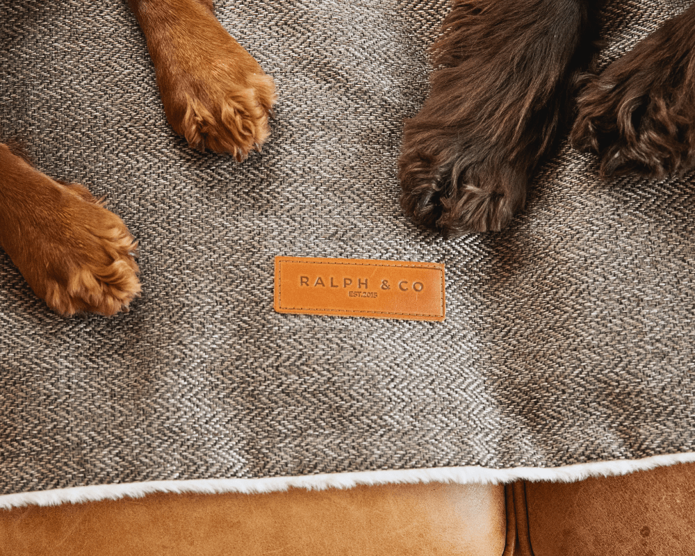 Ralph & Co The Lincoln Tweed & Faux Fur Reversible Dog Blanket - Brown Herringbone