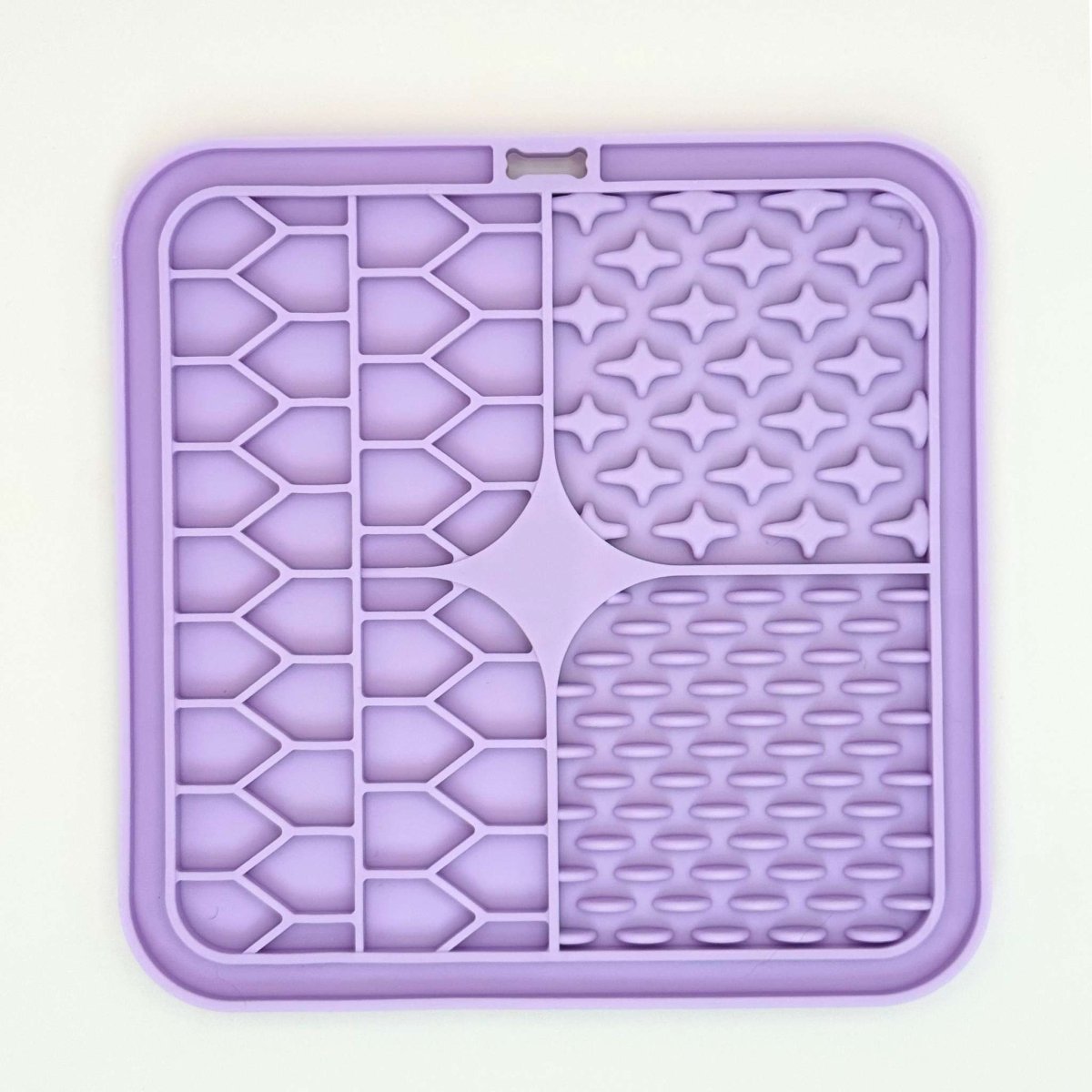 PupClub Couture Dog Lick Mat - Lilac