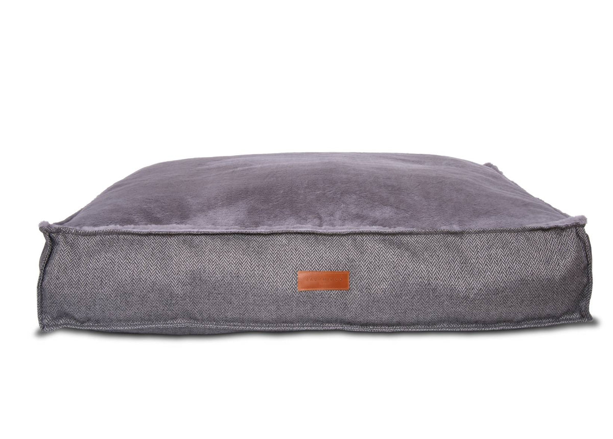 Ralph & Co The Balmoral Herringbone Flat Pillow Dog Bed - Grey